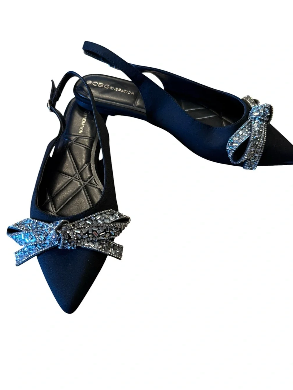 BCBGeneration Black Pointed Slingback Flats with Crystal Bow Womens Size 7 NWOT